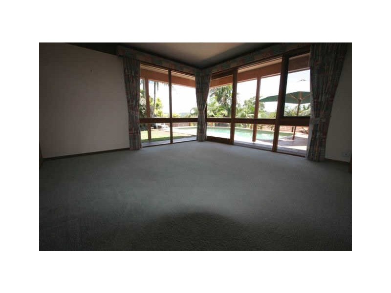 28 James Wheeler Place, Wheeler Heights NSW 2097