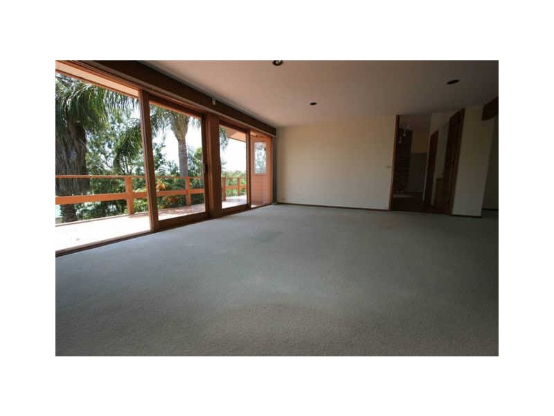 28 James Wheeler Place, Wheeler Heights NSW 2097