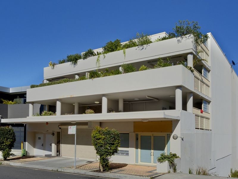 10/2 Lagoon Street, Narrabeen NSW 2101