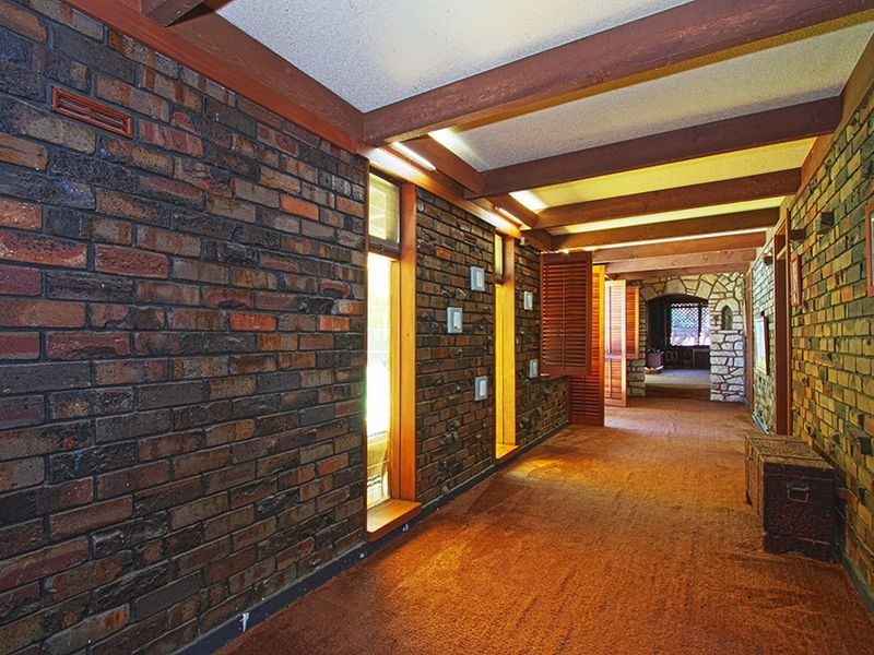 9 Wakooka Avenue, Elanora Heights NSW 2101