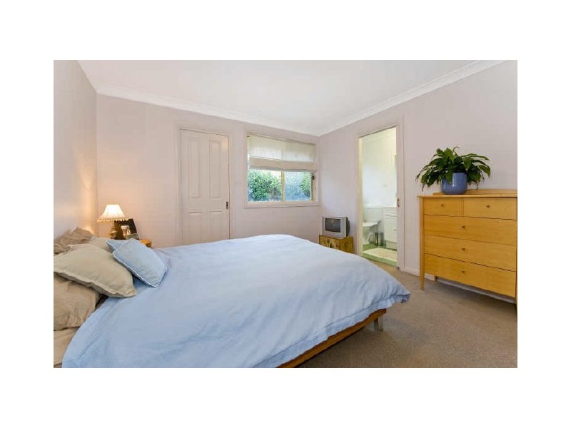 11 Lewis Close, Warriewood NSW 2102