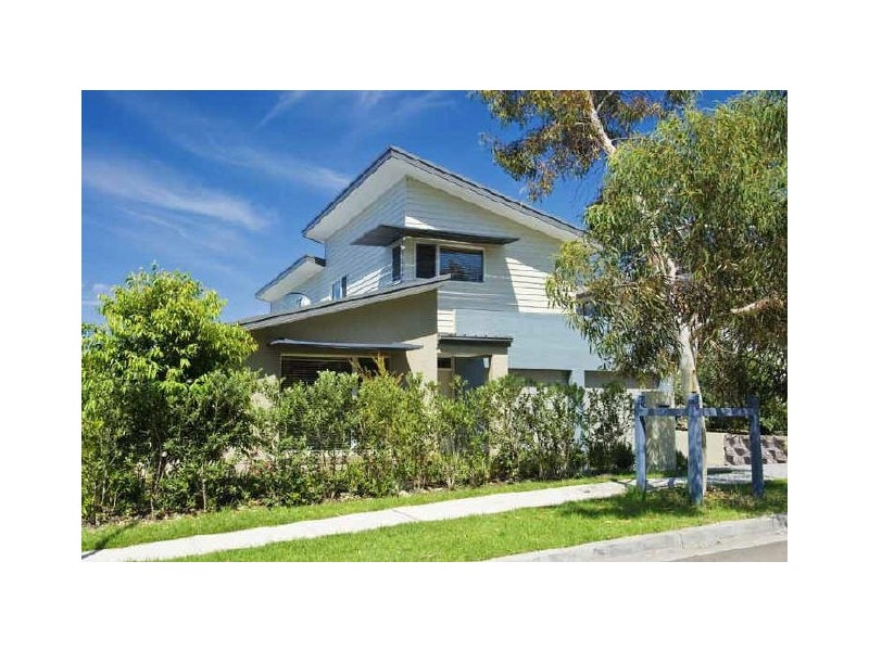 9 Orchard Street, Warriewood NSW 2102