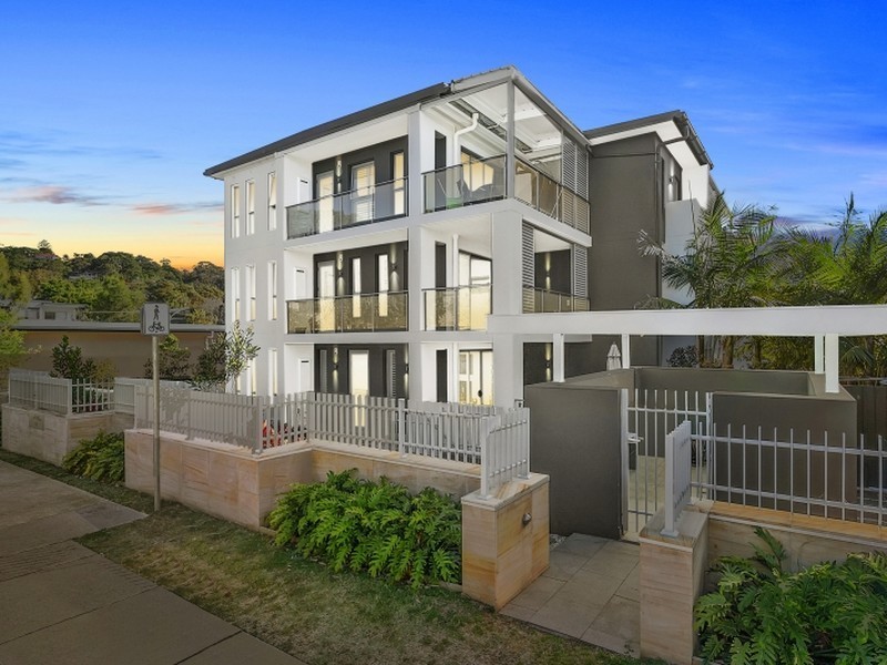 8/66 Park Street, Narrabeen NSW 2101