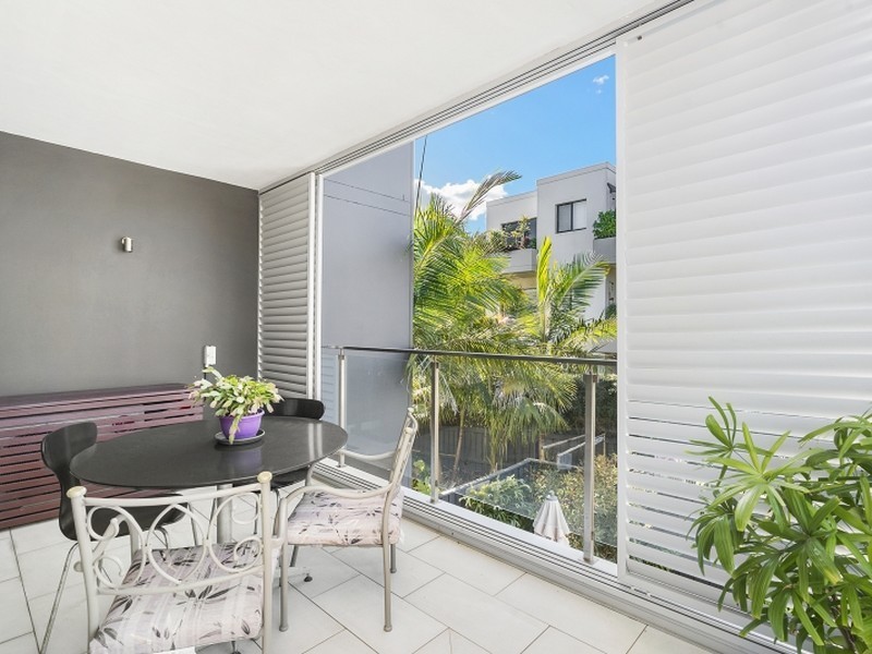 8/66 Park Street, Narrabeen NSW 2101