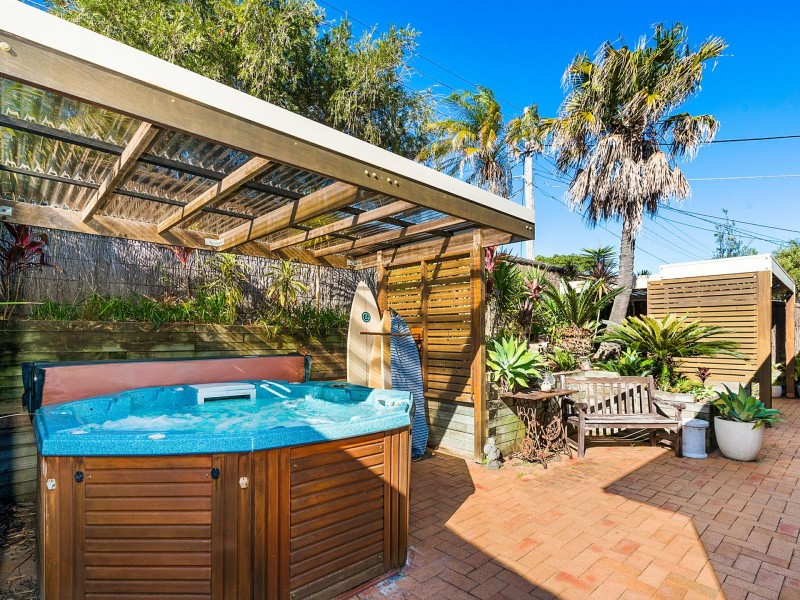 62 Lagoon Street, Narrabeen NSW 2101