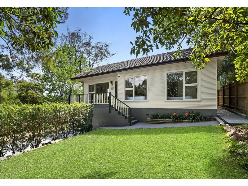 2 Lakeview Parade, Warriewood NSW 2102