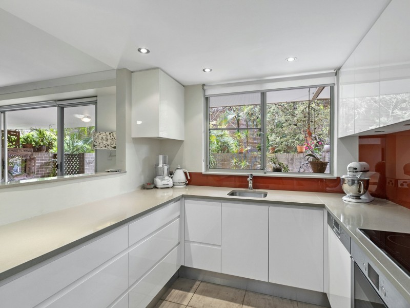 2/10 Lagoon Street, Narrabeen NSW 2101