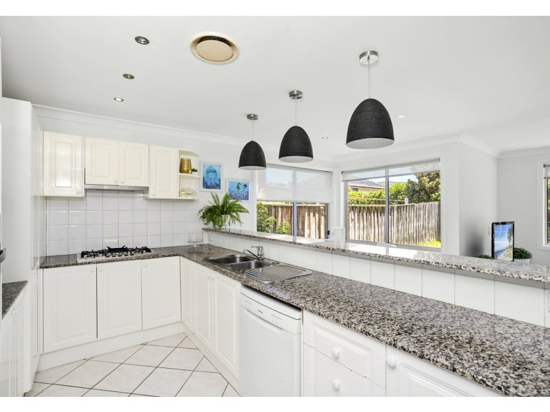 4 Waterside Grove, Warriewood NSW 2102