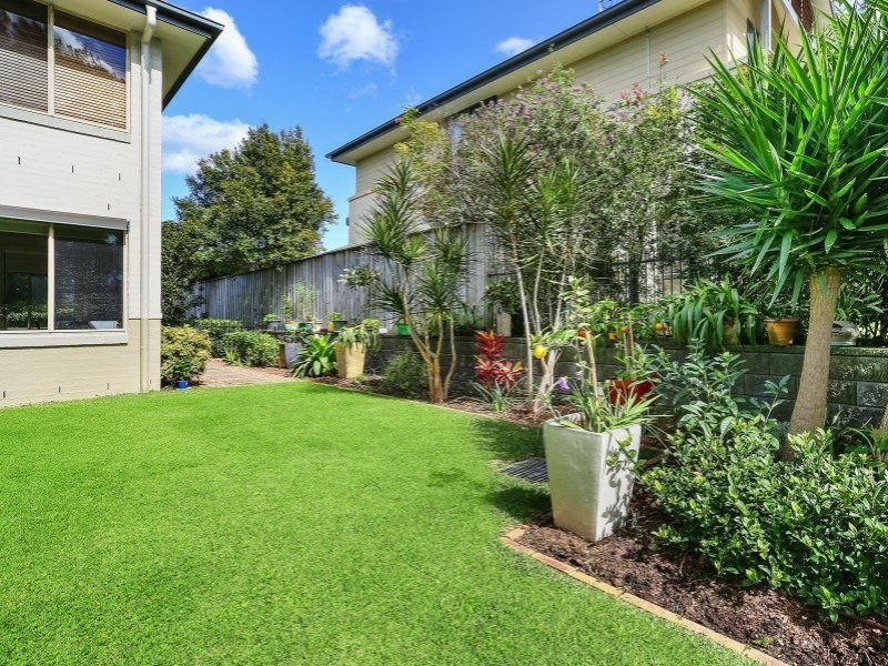 1/2 Fantail Avenue, Warriewood NSW 2102