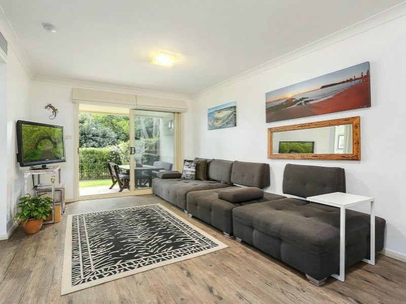 1/2 Fantail Avenue, Warriewood NSW 2102