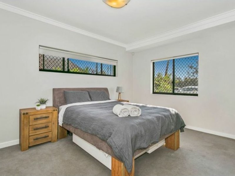 1/39-41 Lagoon Street, Narrabeen NSW 2101