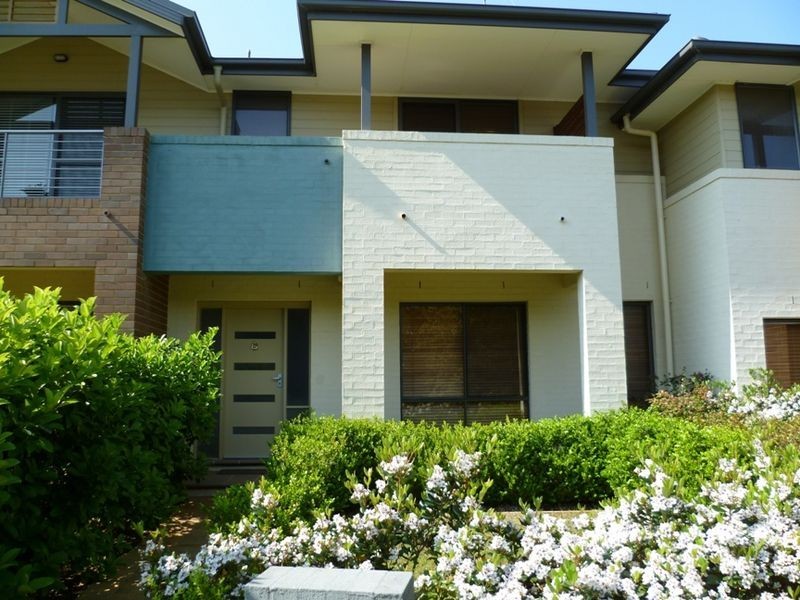 16 Honeyeater Grove, Warriewood NSW 2102