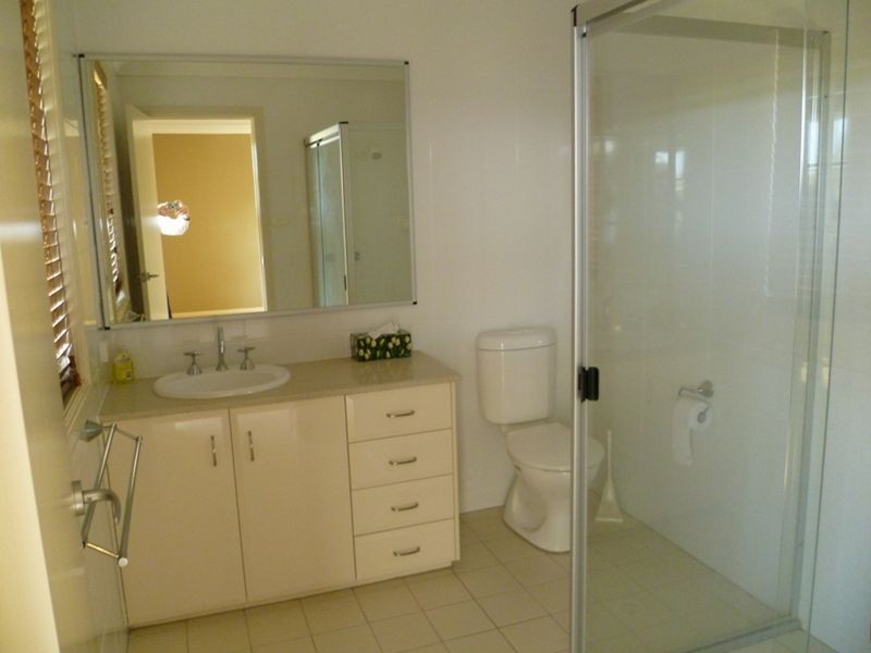 16 Honeyeater Grove, Warriewood NSW 2102