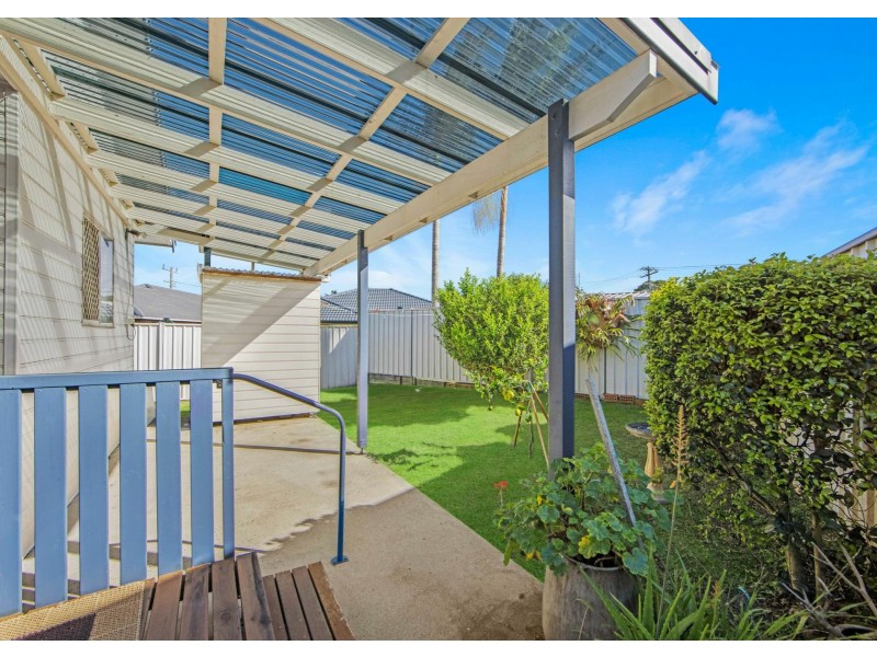 11 Walker Street, Crescent Head NSW 2440