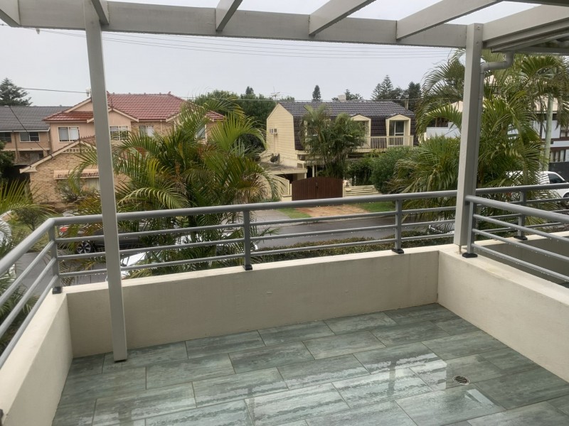 12/12 Loftus Street, Narrabeen NSW 2101