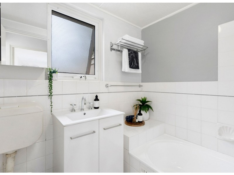 4/6 Livingstone Place, Newport NSW 2106