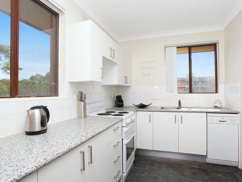 10/90 Wyadra Avenue, Freshwater NSW 2096