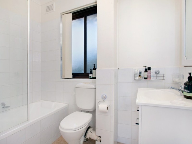 34/10 Goodwin Street, Narrabeen NSW 2101