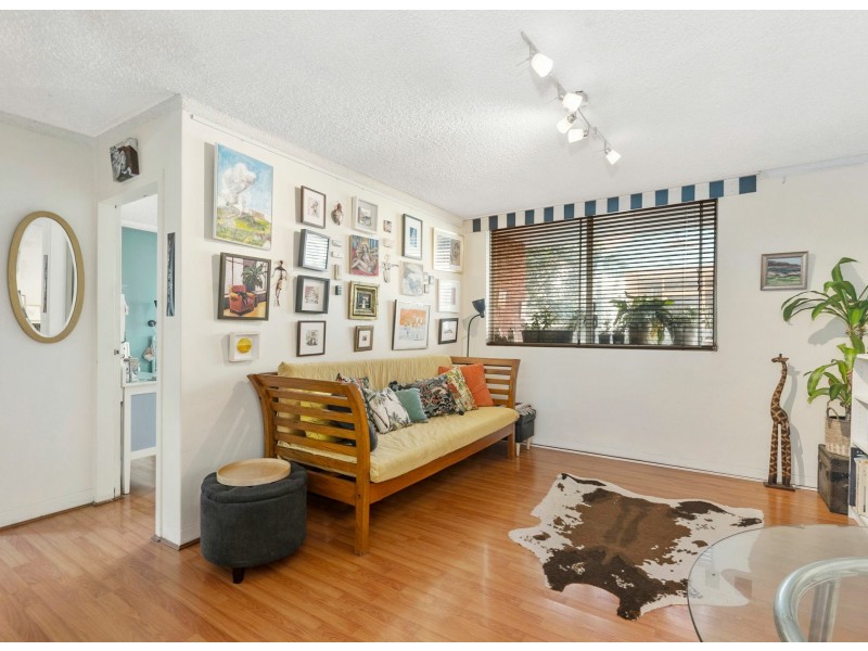 8/26 Goodwin Street, Narrabeen NSW 2101