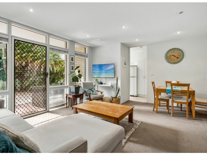 11/3-7 Mactier Street, Narrabeen NSW 2101