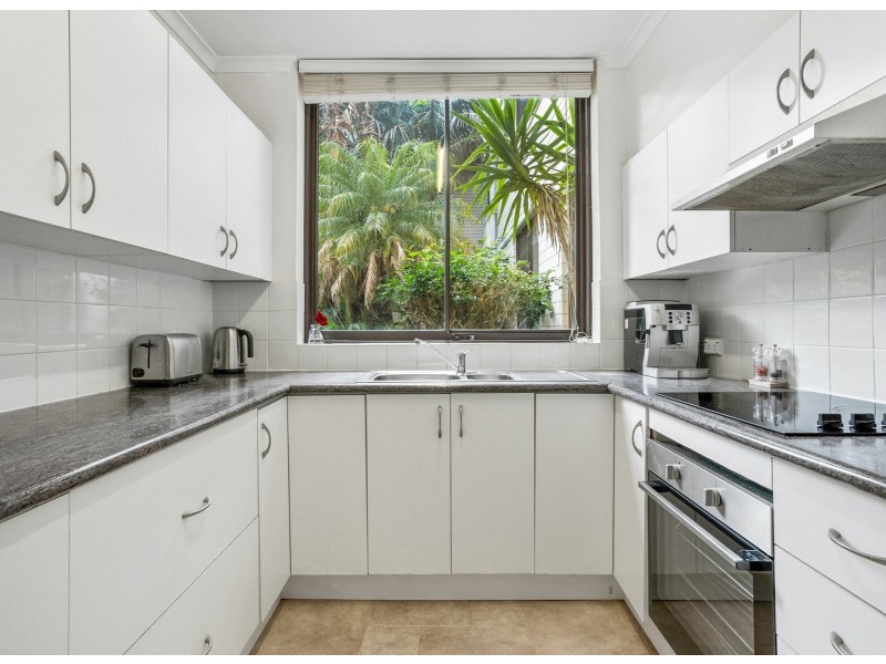 11/3-7 Mactier Street, Narrabeen NSW 2101
