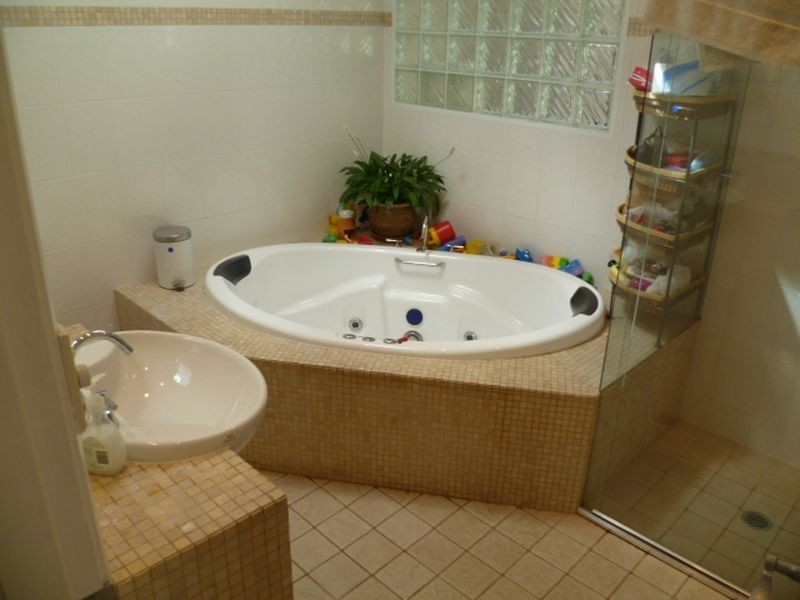 77 Waratah Street, Mona Vale NSW 2103