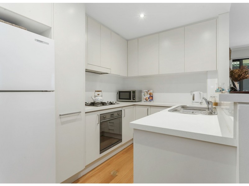 8/39-41 Lagoon Street, Narrabeen NSW 2101