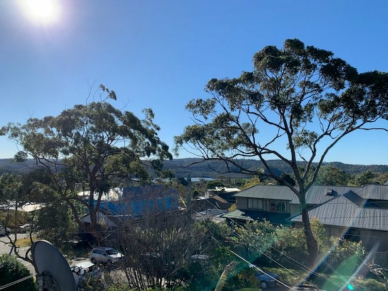 2/19 Grasmere Crescent, Wheeler Heights NSW 2097