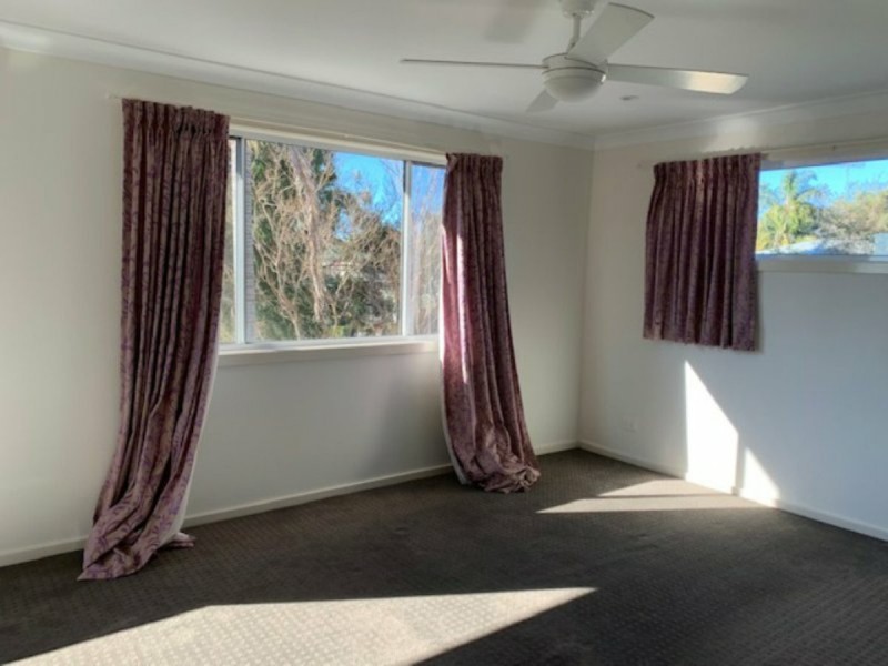 2/19 Grasmere Crescent, Wheeler Heights NSW 2097