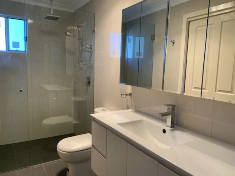 2/19 Grasmere Crescent, Wheeler Heights NSW 2097