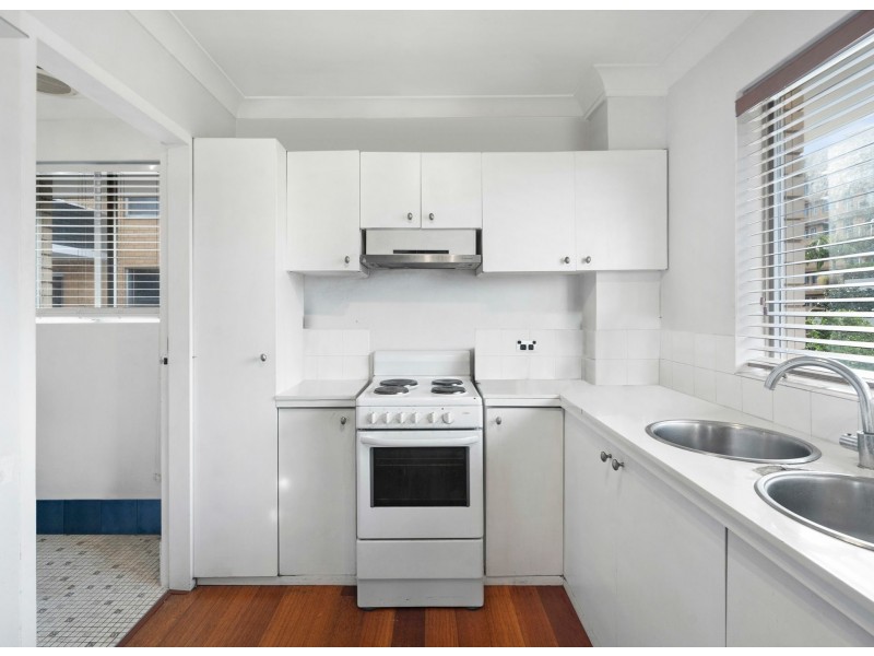 10/13 Clarke Street, Narrabeen NSW 2101