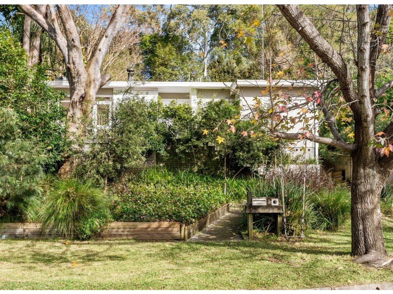 1 Warruga Place, North Narrabeen NSW 2101