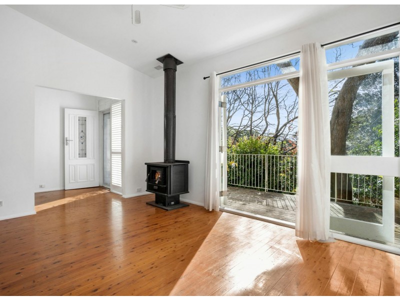 1 Warruga Place, North Narrabeen NSW 2101