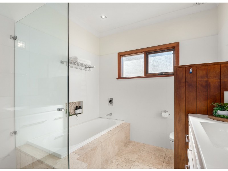 62 Lagoon Street, Narrabeen NSW 2101