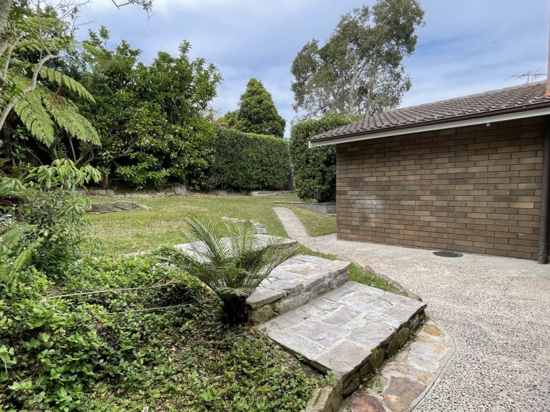 224 South Creek Road, Wheeler Heights NSW 2097
