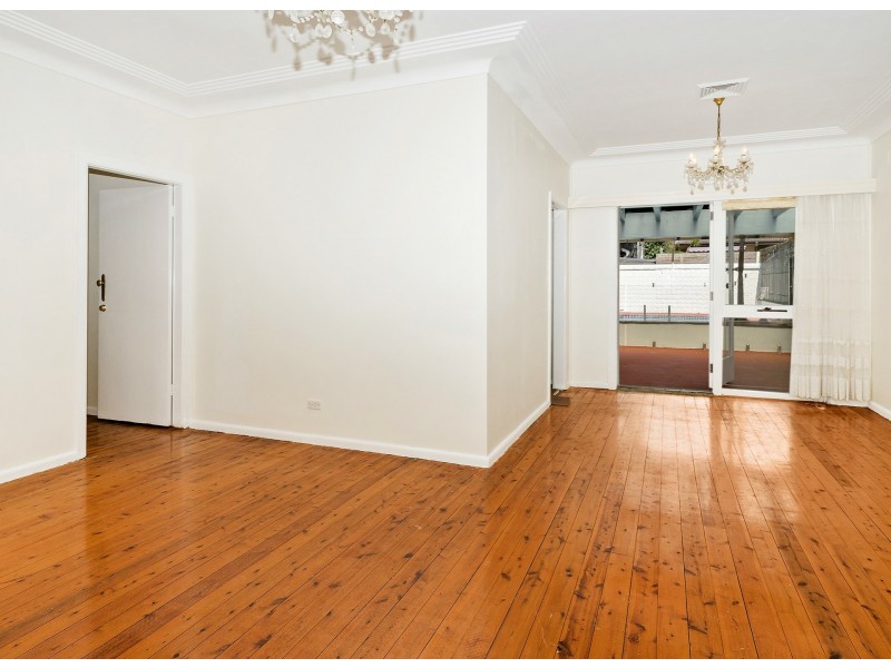 21 Grasmere Cres, Wheeler Heights NSW 2097