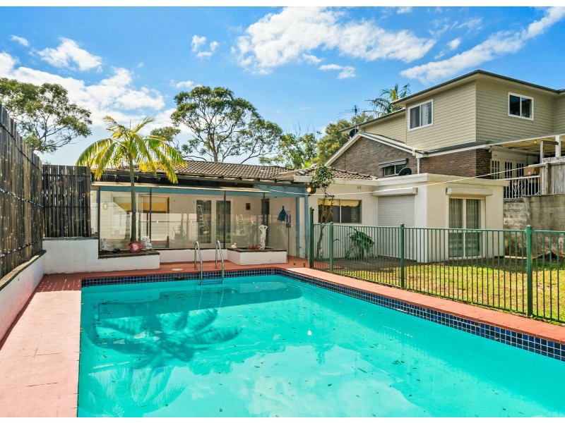 21 Grasmere Cres, Wheeler Heights NSW 2097