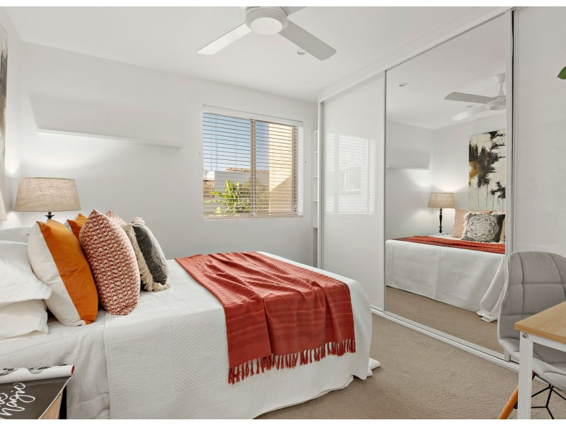 4/115 Lagoon Street, Narrabeen NSW 2101