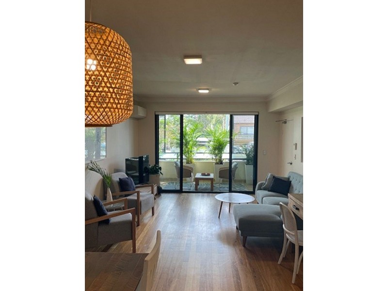 1/39-41 Lagoon Street, Narrabeen NSW 2101