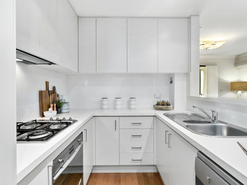 6/39-41 Lagoon Street, Narrabeen NSW 2101