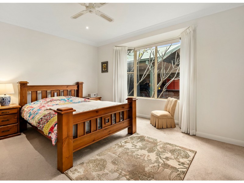 33 Suzanne Road, Mona Vale NSW 2103