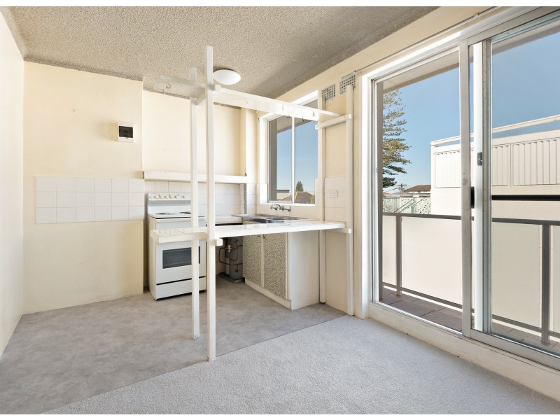 8/206 Ocean Street, Narrabeen NSW 2101