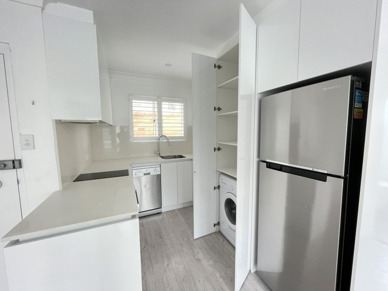 21/15 Kooloora Avenue, Freshwater NSW 2096