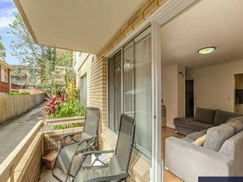 2/24 Lismore Avenue, Dee Why NSW 2099