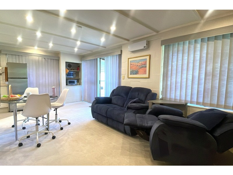 - Beacon Avenue, Beacon Hill NSW 2100