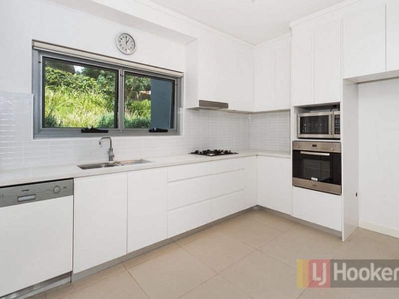 2/20 Hunter Street South, Warriewood NSW 2102