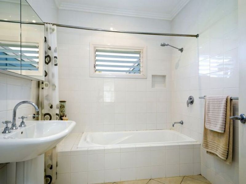 28 Narrabeen Park Parade, Warriewood NSW 2102