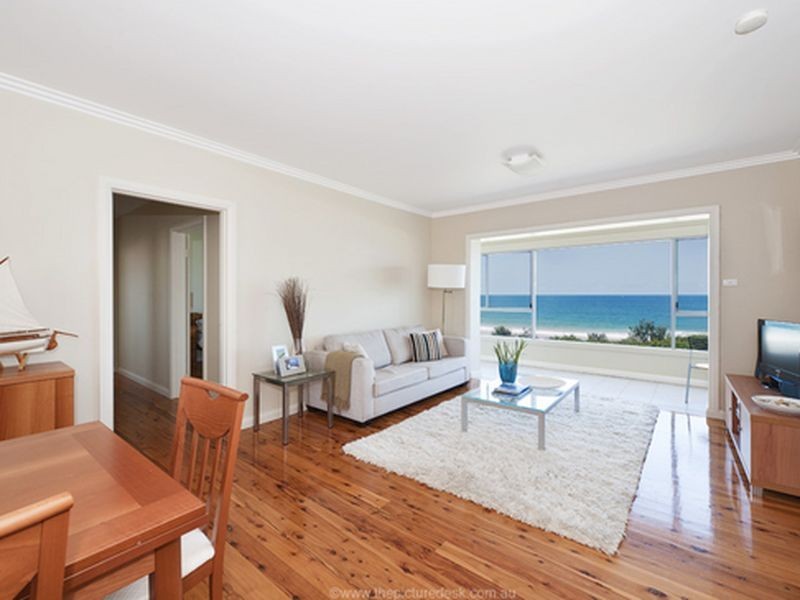 2/1 Albemarle Street, Narrabeen NSW 2101