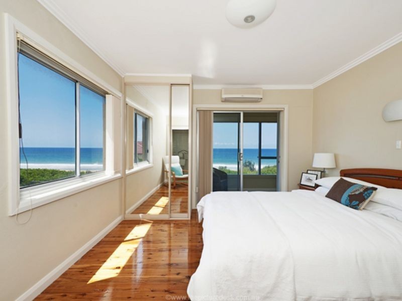 2/1 Albemarle Street, Narrabeen NSW 2101