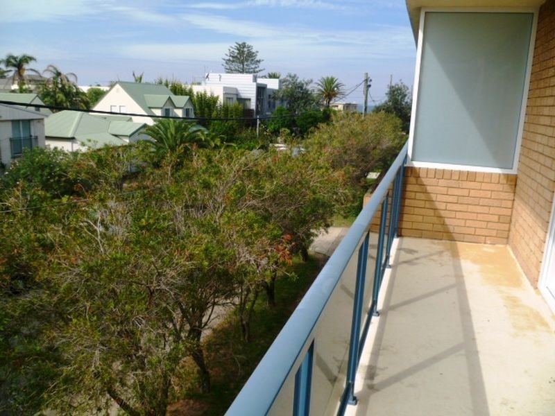 8/29 Lagoon Street, Narrabeen NSW 2101